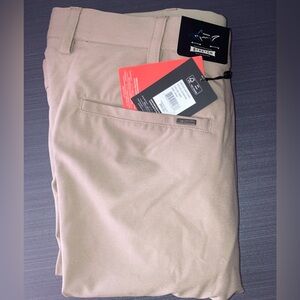 NWT Greg Norman Mens Ml75 Microlux 5-Pocket Golf Pants, Bamboo, 40/30
